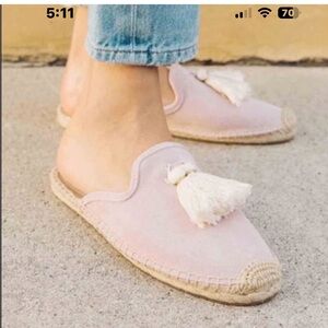 SOLUDOS Pale Pink Suede Tassel Mules Size 8